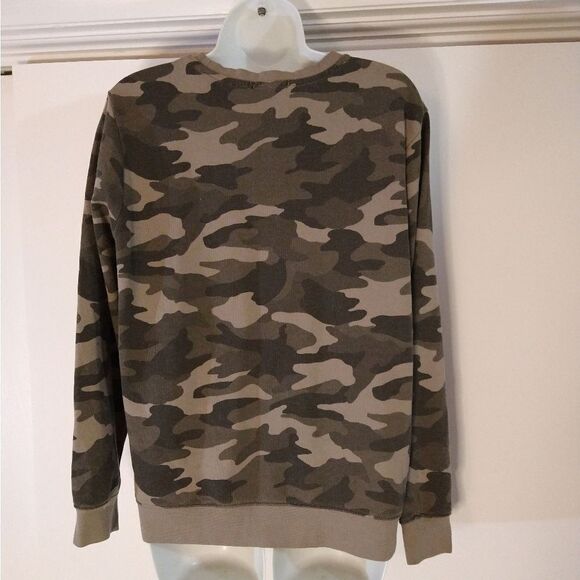⬇️⬇️⬇️Max Jeans Camo Sweatshirt - Picture 3 of 3